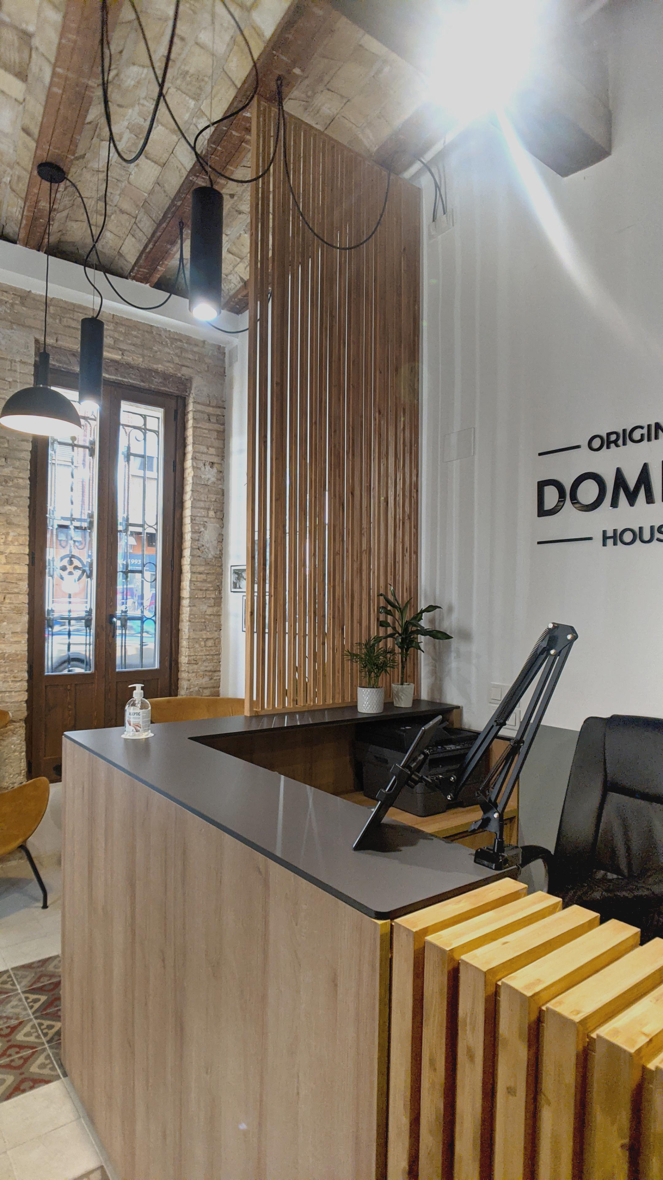 Original Domino House Gasthof Valencia